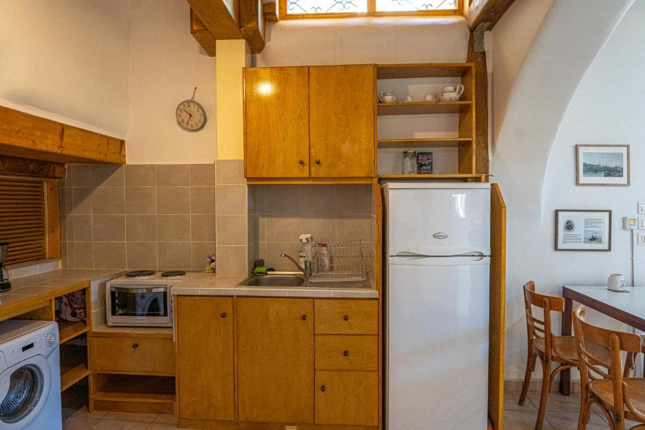 شقة A Painter'S House In Plaka أثينا المظهر الخارجي الصورة